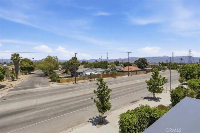 11324 Victory Boulevard, North Hollywood, CA 91606