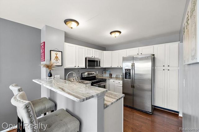 8745 Vine Street, Belleville, MI 48111