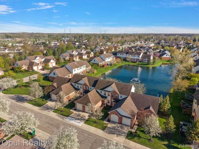 8745 Vine Street, Belleville, MI 48111