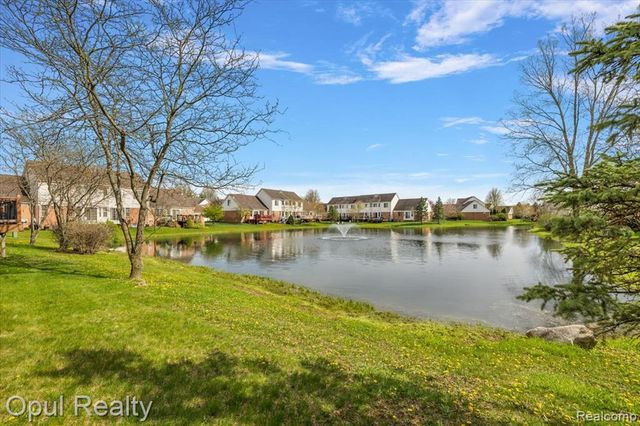 8745 Vine Street, Belleville, MI 48111