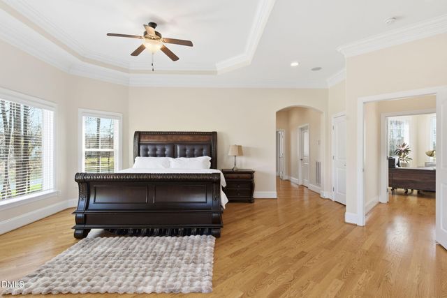 1326 Lochshire Drive, Burlington, NC 27215