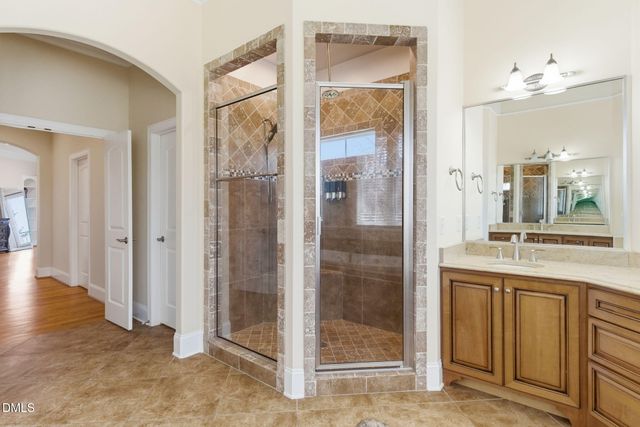 1326 Lochshire Drive, Burlington, NC 27215