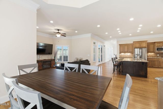 1326 Lochshire Drive, Burlington, NC 27215