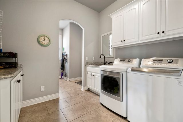 4502 NE Birchgrove Place, Bentonville, AR 72712