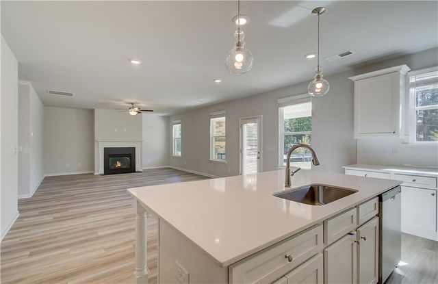 262 Arnewood Circle, Mcdonough, GA 30253