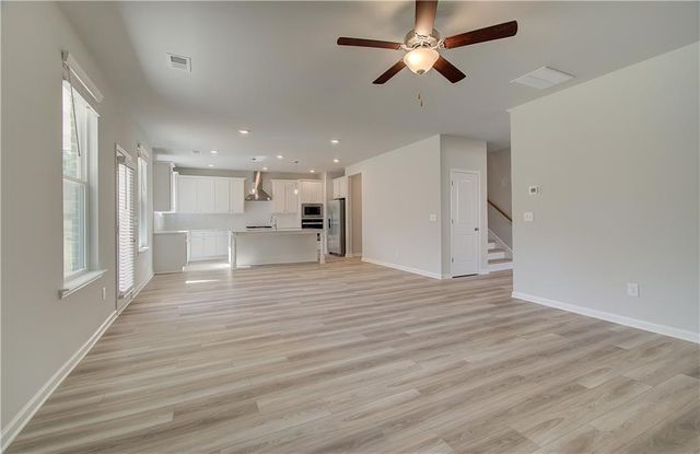 262 Arnewood Circle, Mcdonough, GA 30253