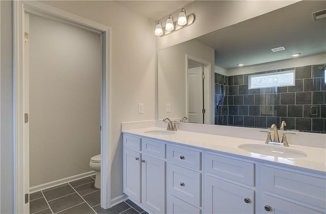 262 Arnewood Circle, Mcdonough, GA 30253