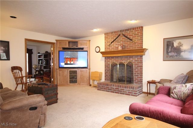 2660 S Medina Line Road, Wadsworth, OH 44281