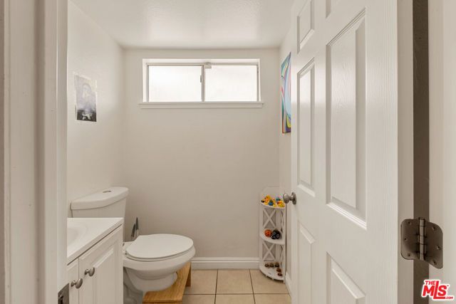 14422 Terra Bella Street A, Los Angeles, CA 91402