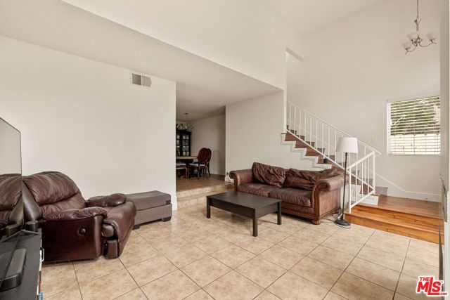 14422 Terra Bella Street A, Los Angeles, CA 91402