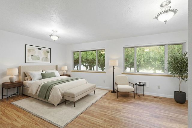 624 W 5th St, Cheney, WA 99004