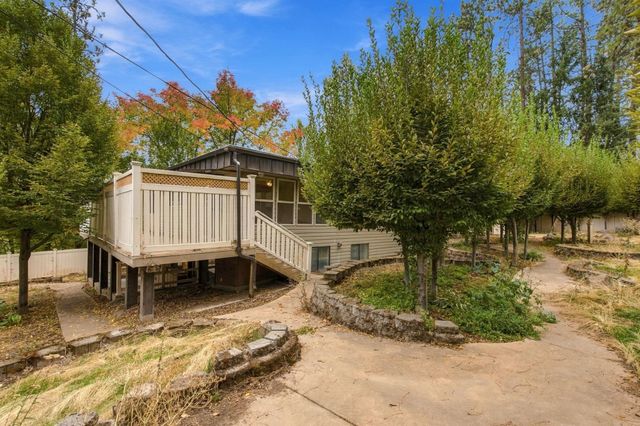 624 W 5th St, Cheney, WA 99004