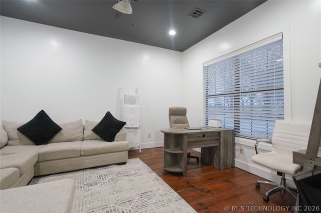 17716 S 39th West Avenue, Mounds, OK 74047