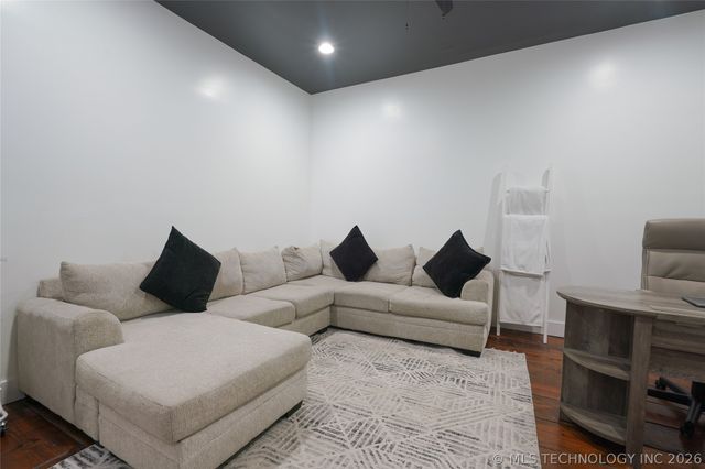 17716 S 39th West Avenue, Mounds, OK 74047