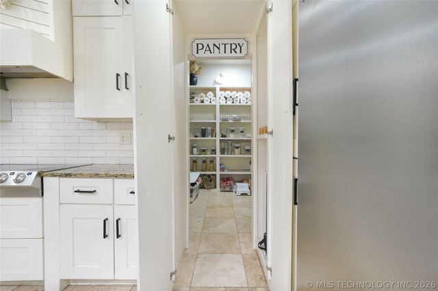 17716 S 39th West Avenue, Mounds, OK 74047