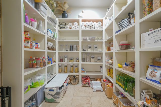 17716 S 39th West Avenue, Mounds, OK 74047