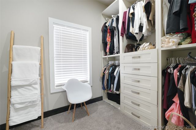 17716 S 39th West Avenue, Mounds, OK 74047