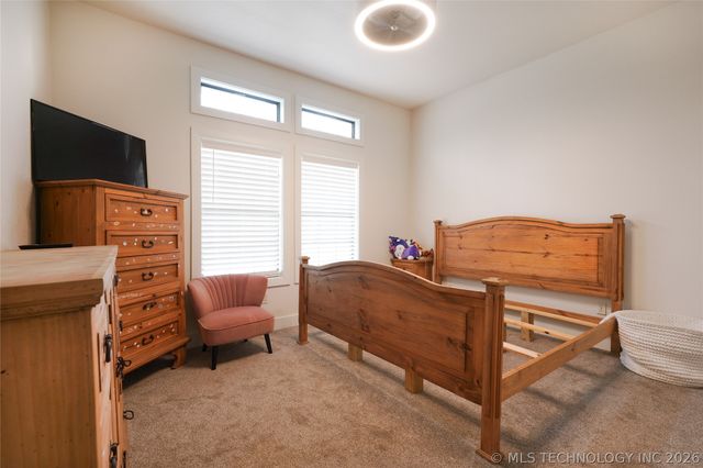 17716 S 39th West Avenue, Mounds, OK 74047