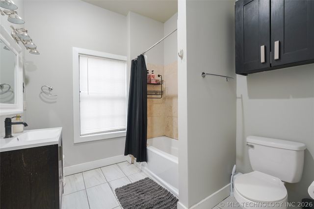 17716 S 39th West Avenue, Mounds, OK 74047