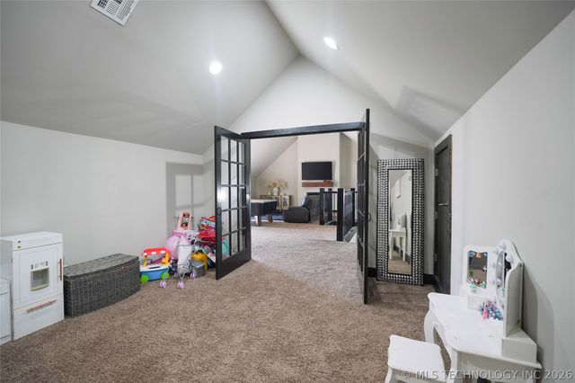 17716 S 39th West Avenue, Mounds, OK 74047