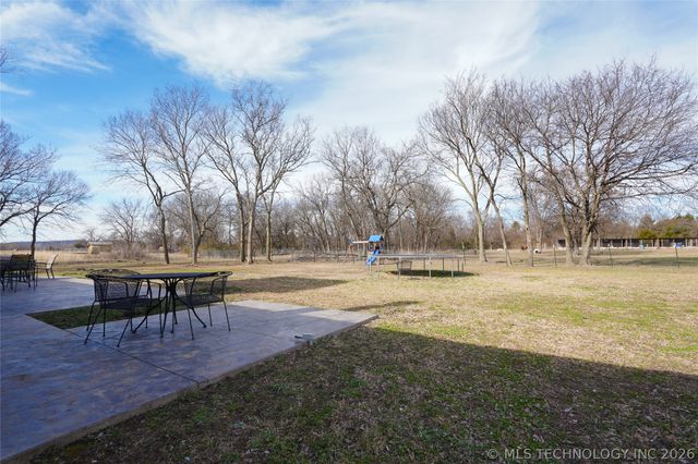 17716 S 39th West Avenue, Mounds, OK 74047