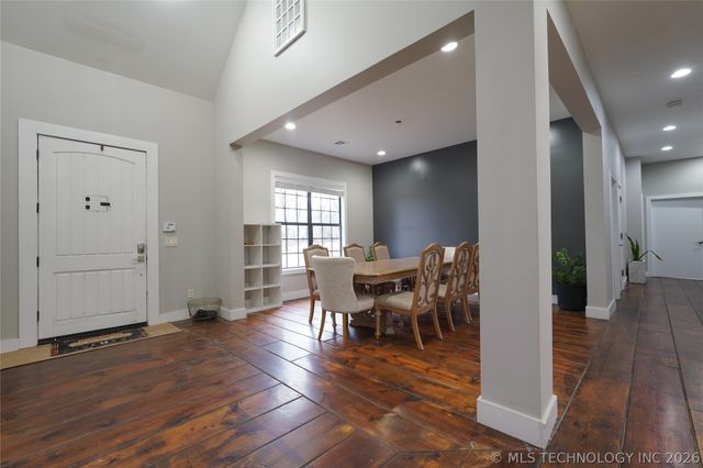 17716 S 39th West Avenue, Mounds, OK 74047