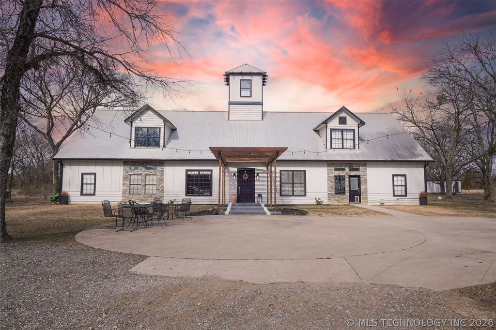 17716 S 39th West Avenue, Mounds, OK 74047