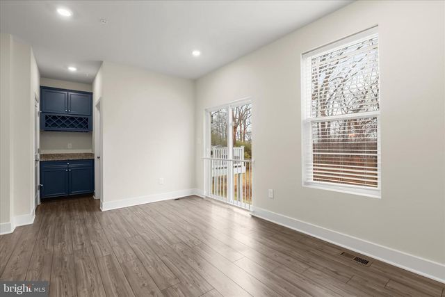 304 SWEETBAY RD, Essex, MD 21221