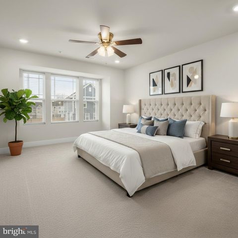 304 SWEETBAY RD, Essex, MD 21221