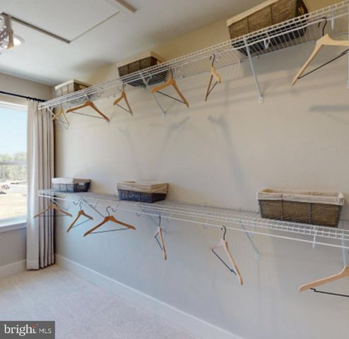 304 SWEETBAY RD, Essex, MD 21221