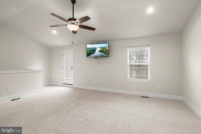 304 SWEETBAY RD, Essex, MD 21221