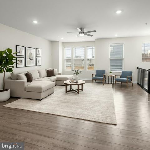 304 SWEETBAY RD, Essex, MD 21221