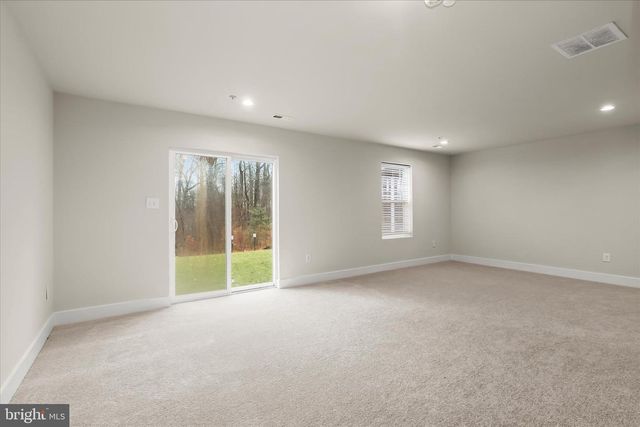 304 SWEETBAY RD, Essex, MD 21221