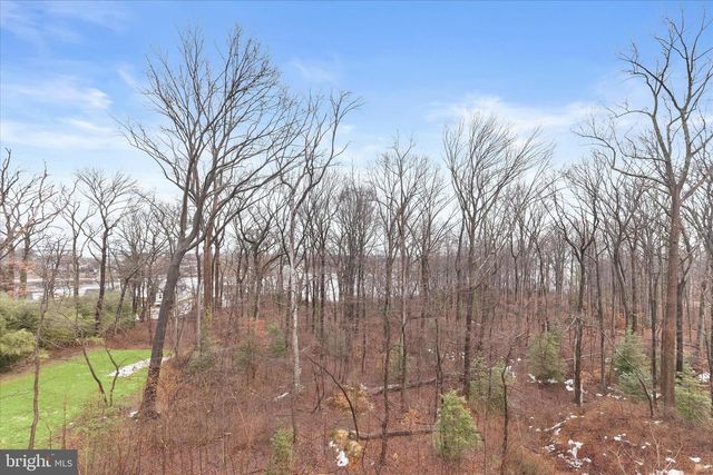 304 SWEETBAY RD, Essex, MD 21221