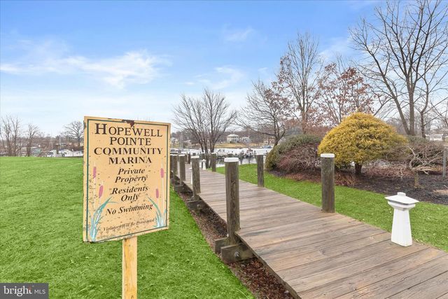 304 SWEETBAY RD, Essex, MD 21221