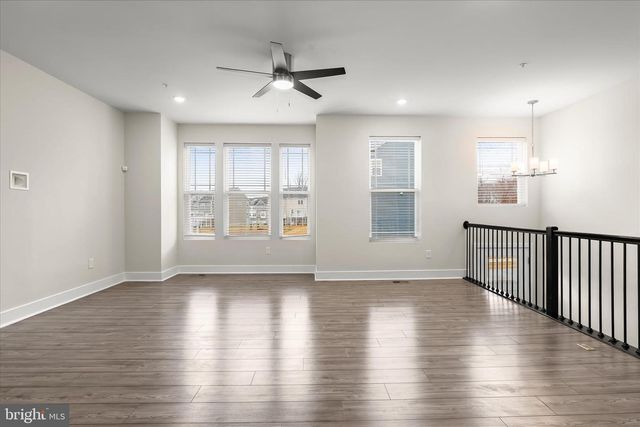 304 SWEETBAY RD, Essex, MD 21221