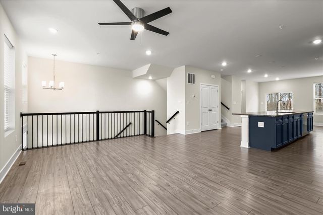 304 SWEETBAY RD, Essex, MD 21221