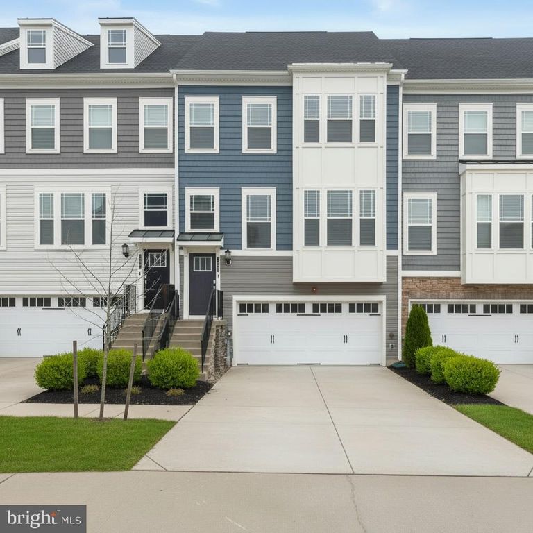 304 SWEETBAY RD, Essex, MD 21221