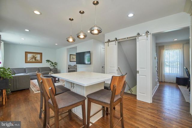 9609 PODIUM DR, Vienna, VA 22182