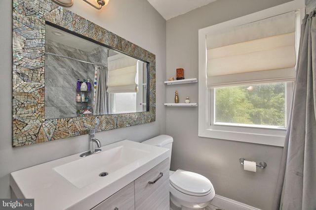 9609 PODIUM DR, Vienna, VA 22182