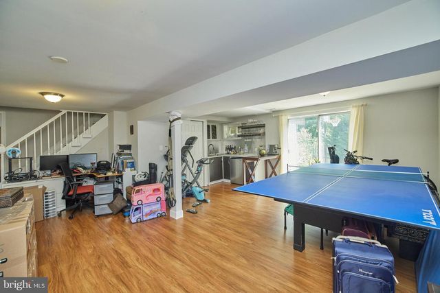 9609 PODIUM DR, Vienna, VA 22182