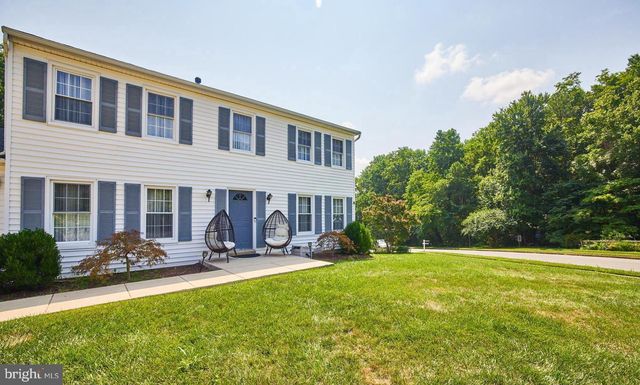 9609 PODIUM DR, Vienna, VA 22182