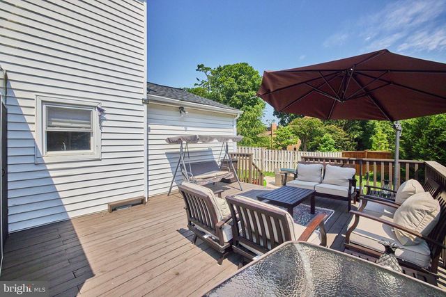 9609 PODIUM DR, Vienna, VA 22182