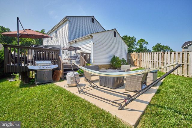 9609 PODIUM DR, Vienna, VA 22182