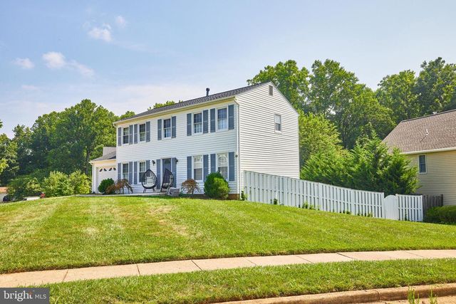 9609 PODIUM DR, Vienna, VA 22182