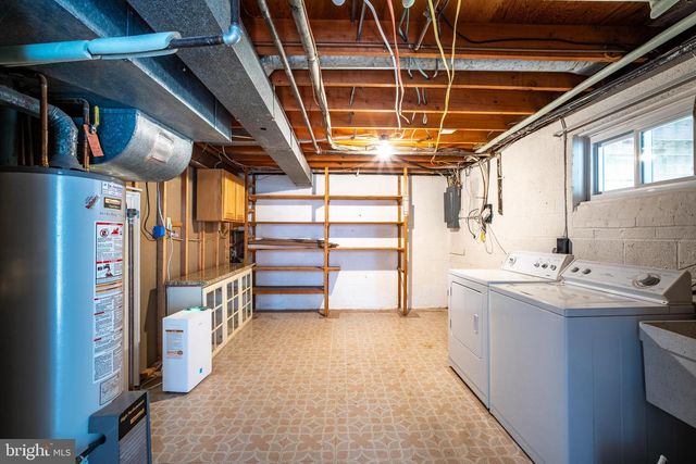 9609 PODIUM DR, Vienna, VA 22182