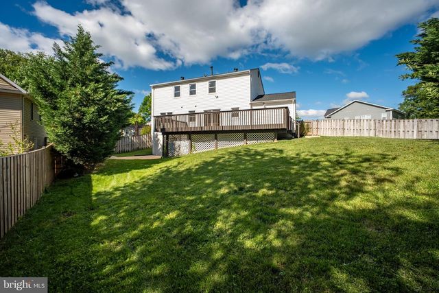 9609 PODIUM DR, Vienna, VA 22182