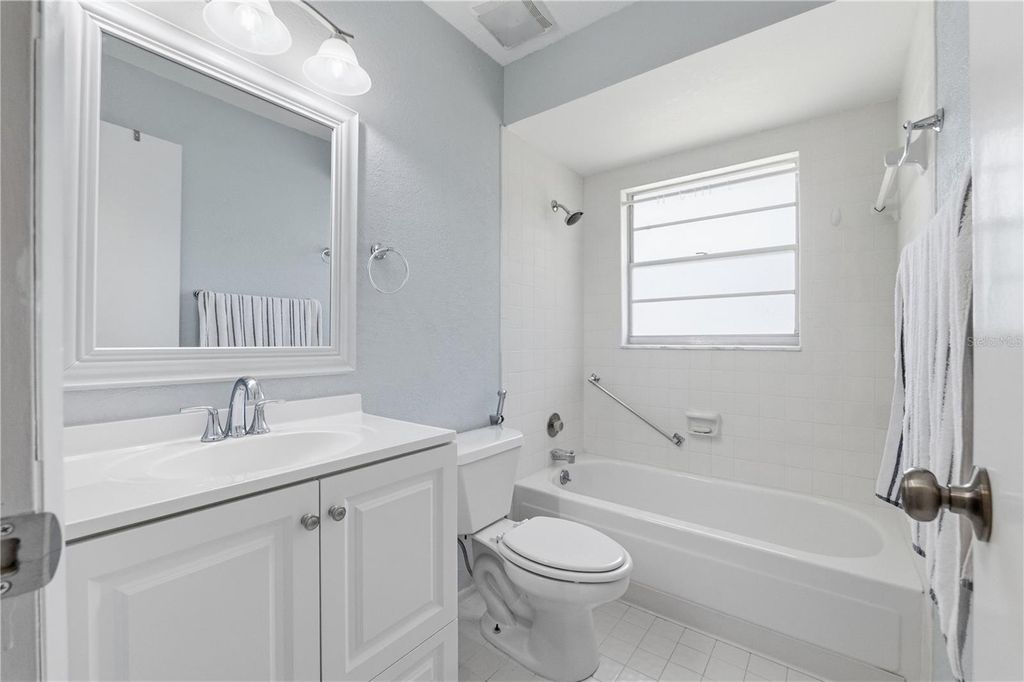 Image 10 of property listing at 11805 BAYONET LANE 11805, New Port Richey, FL 34654