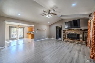 21504 N Horizonway, St Robert, MO 65584