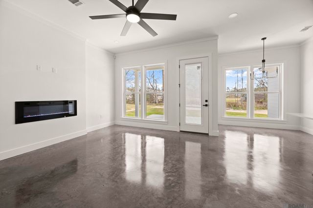 11976 Simms Rd, Denham Springs, LA 70706